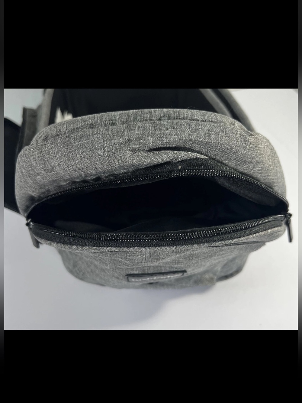 Tushbaby Hip Carrier - Grey Adjustable Quilted Padded Bottle Holder - Picture 12 of 16